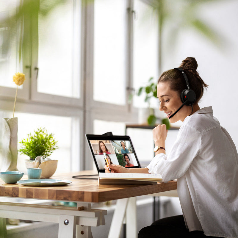 JABRA Evolve2 55 Mono + Charging Stand - Wireless Headset - UC Certified - Active Noise Cancelling - 30m Range - USB A